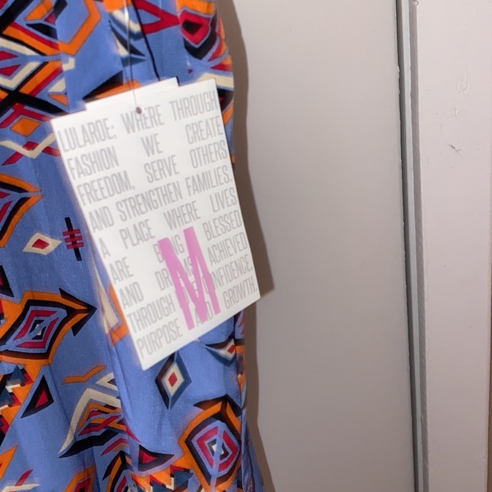 Beautiful NWT joy by LuLaRoe - Picture 5 of 7